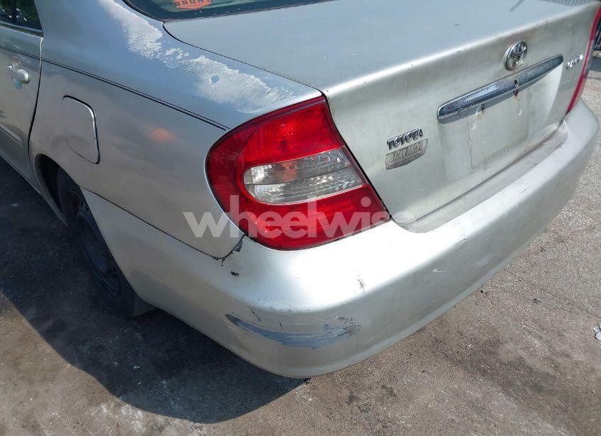 Photo 20 of 2002 Toyota Camry LE (VIN 4T1BE32KX2U552087)