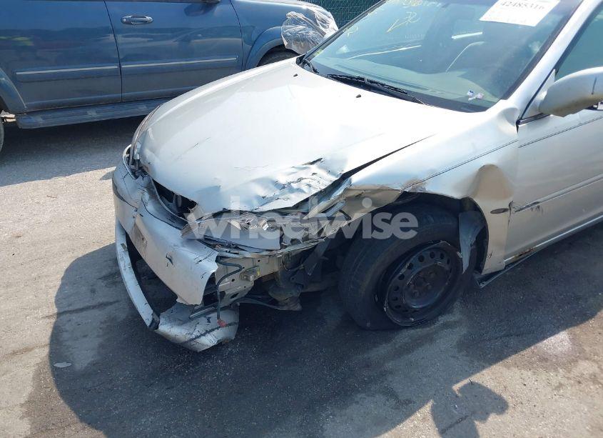 Photo 6 of 2002 Toyota Camry LE (VIN 4T1BE32KX2U552087)