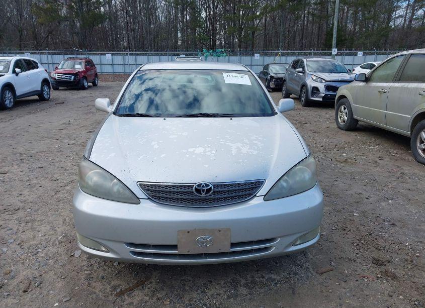 Photo 6 of 2002 Toyota Camry SE (VIN 4T1BE32KX2U568791)