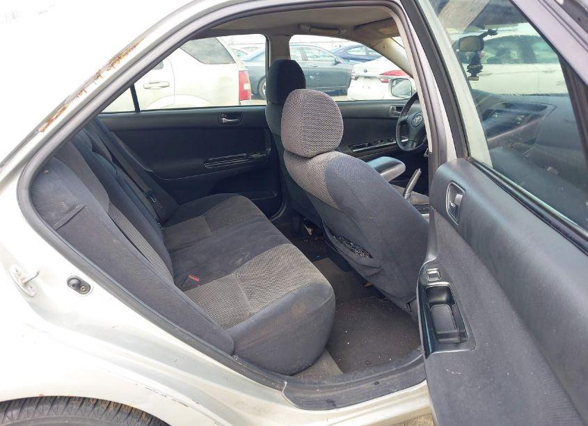 Photo 8 of 2002 Toyota Camry SE (VIN 4T1BE32KX2U568791)