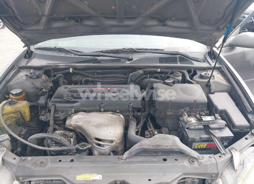 Photo 10 of 2002 Toyota Camry XLE (VIN 4T1BE32KX2U580391)