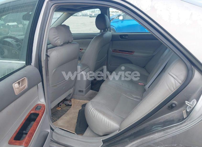 Photo 8 of 2002 Toyota Camry XLE (VIN 4T1BE32KX2U580391)