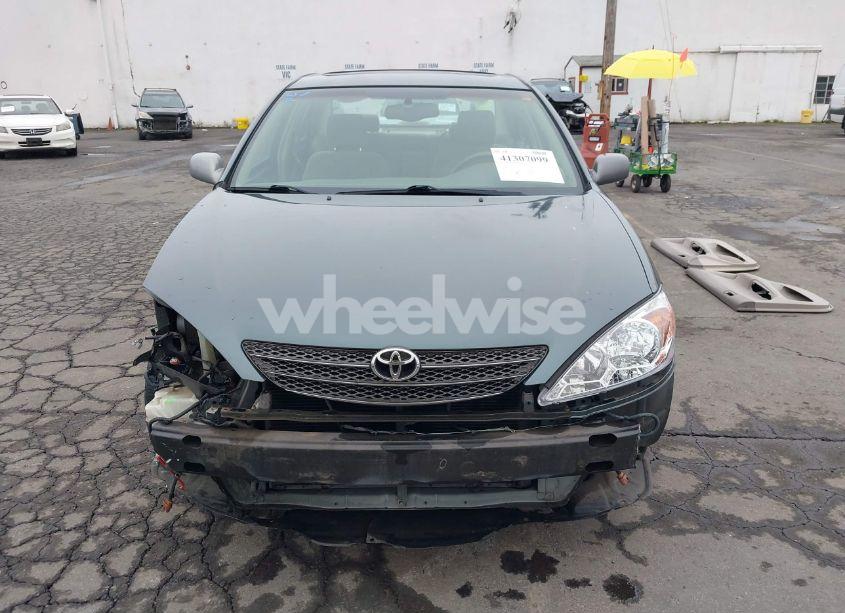 Photo 13 of 2002 Toyota Camry LE (VIN 4T1BE32KX2U588166)