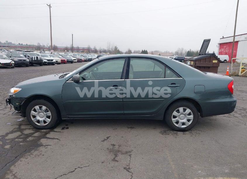 Photo 15 of 2002 Toyota Camry LE (VIN 4T1BE32KX2U588166)