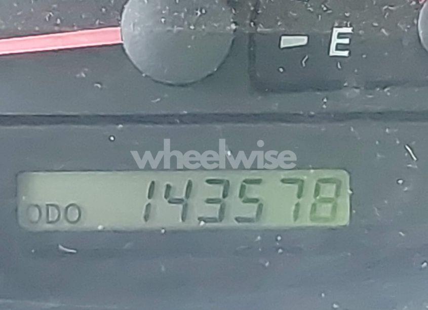 Photo 16 of 2002 Toyota Camry LE (VIN 4T1BE32KX2U588166)