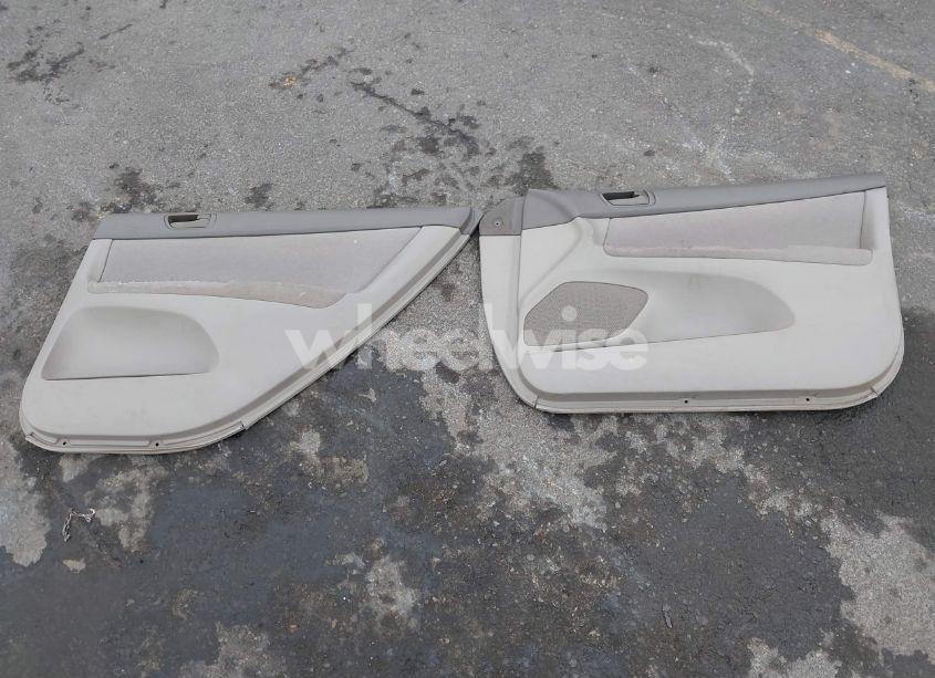 Photo 18 of 2002 Toyota Camry LE (VIN 4T1BE32KX2U588166)