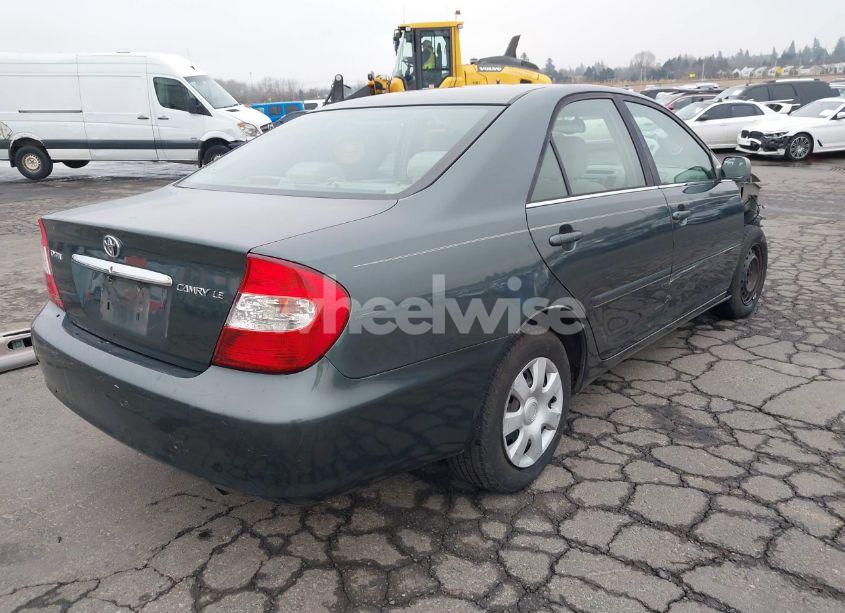 Photo 4 of 2002 Toyota Camry LE (VIN 4T1BE32KX2U588166)