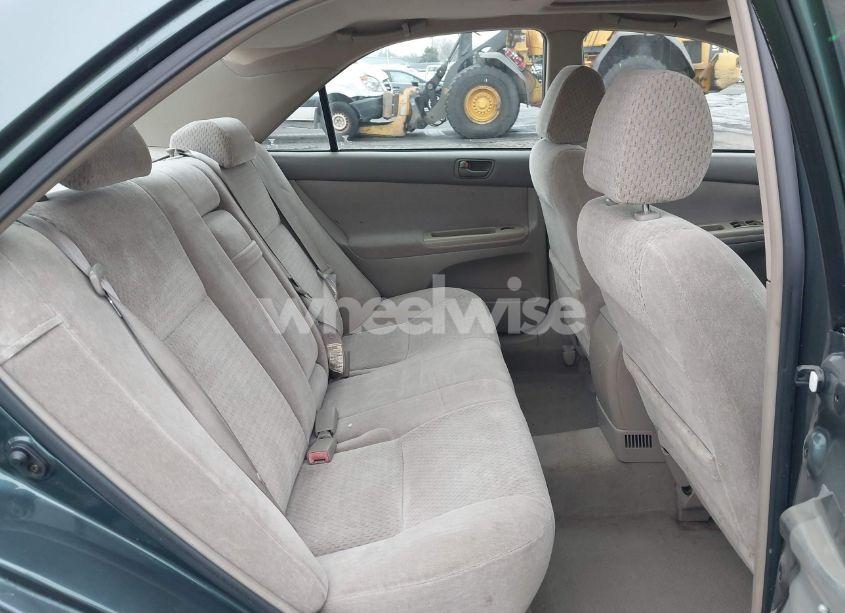 Photo 8 of 2002 Toyota Camry LE (VIN 4T1BE32KX2U588166)