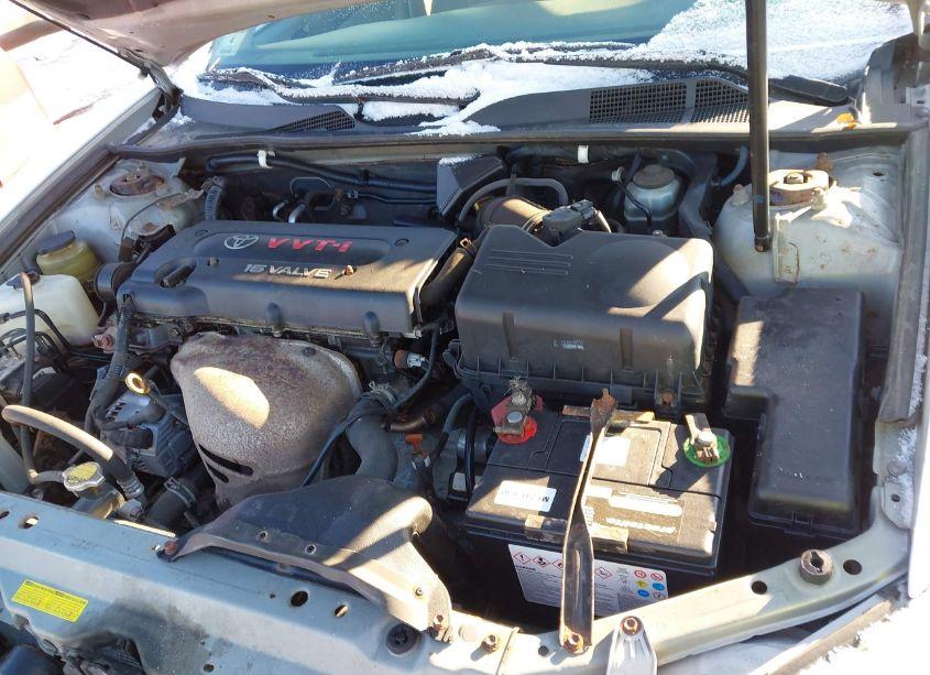 Photo 10 of 2002 Toyota Camry LE (VIN 4T1BE32KX2U630139)