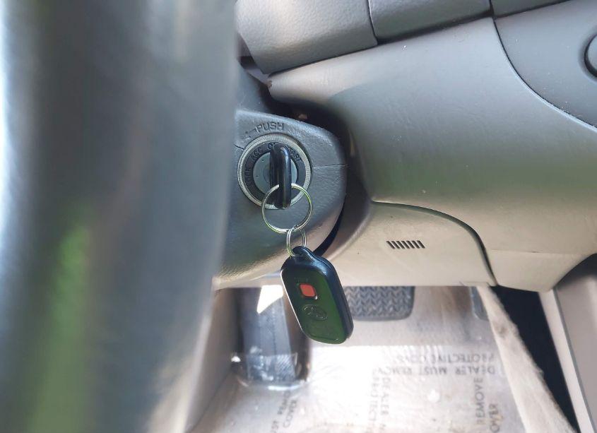 Photo 11 of 2002 Toyota Camry LE (VIN 4T1BE32KX2U630139)