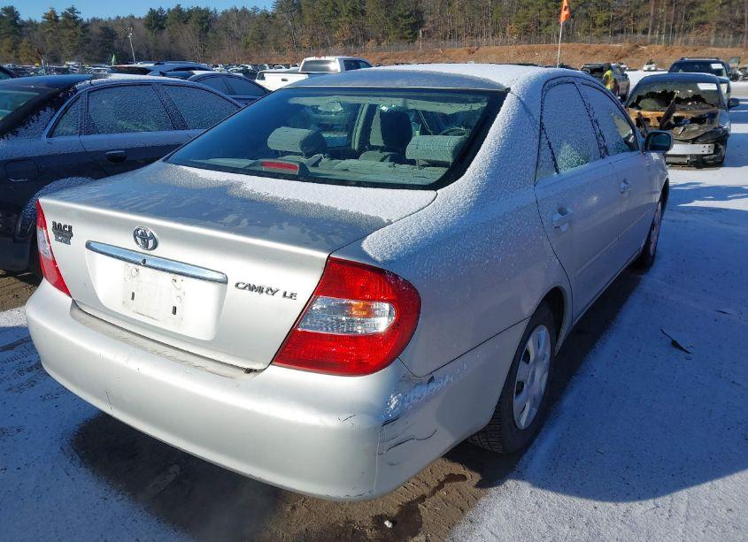 Photo 4 of 2002 Toyota Camry LE (VIN 4T1BE32KX2U630139)