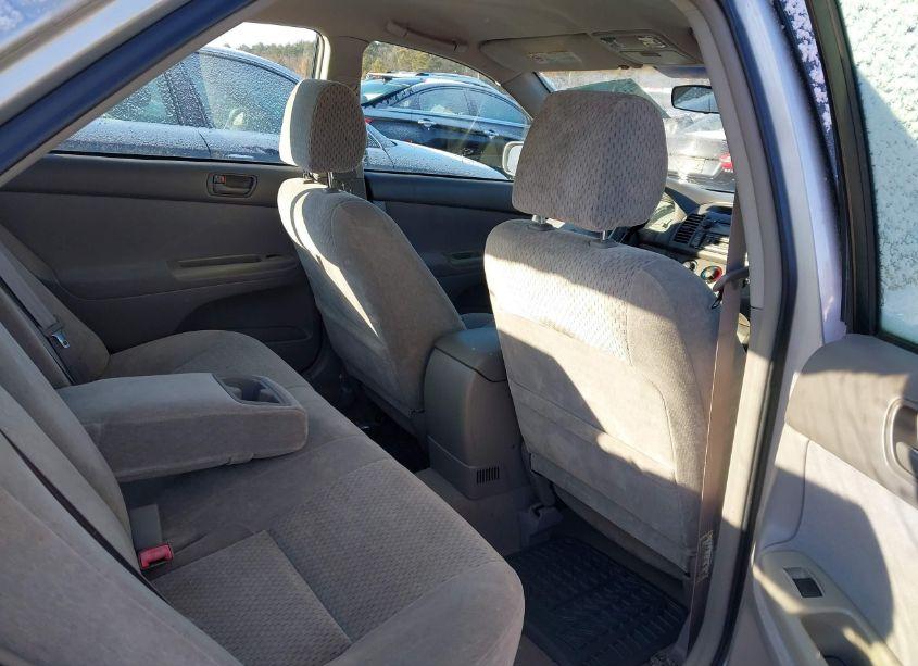 Photo 8 of 2002 Toyota Camry LE (VIN 4T1BE32KX2U630139)