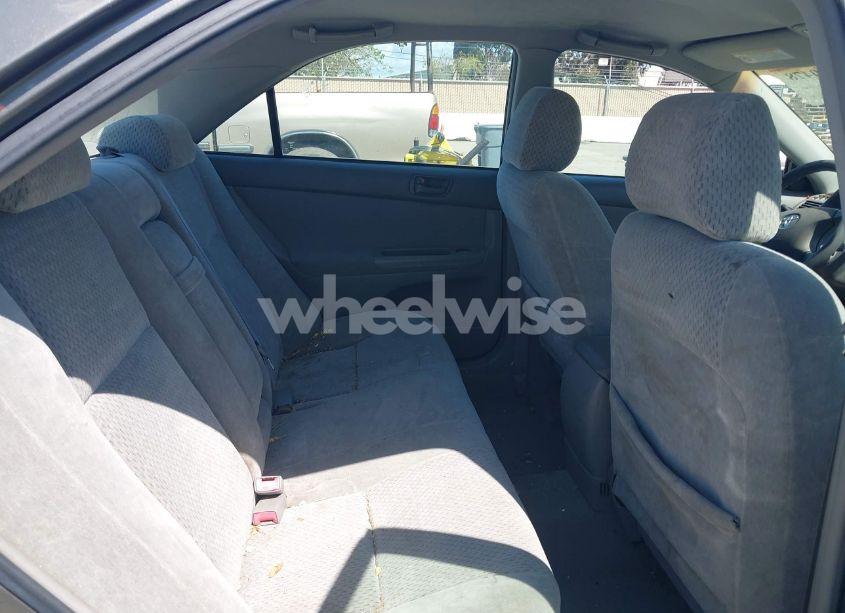 Photo 8 of 2002 Toyota Camry LE (VIN 4T1BE32KX2U639987)