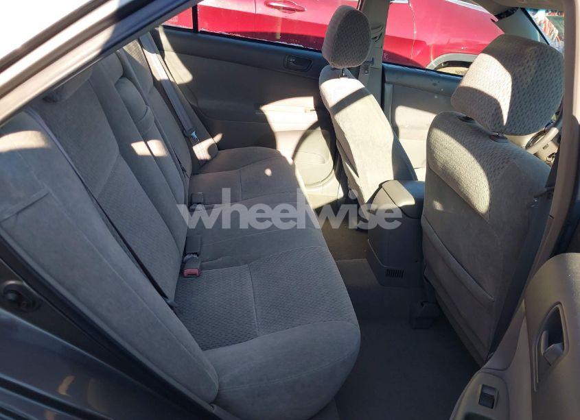 Photo 8 of 2002 Toyota Camry LE (VIN 4T1BE32KX2U640749)