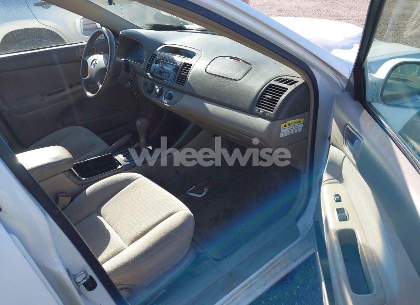 Photo 5 of 2003 Toyota Camry LE (VIN 4T1BE32KX3U120603)