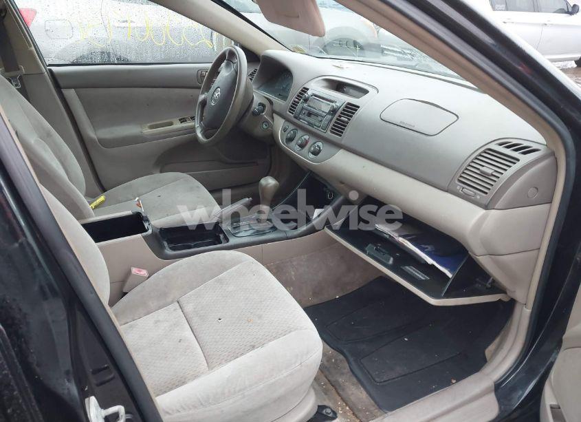 Photo 5 of 2003 Toyota Camry LE (VIN 4T1BE32KX3U136011)