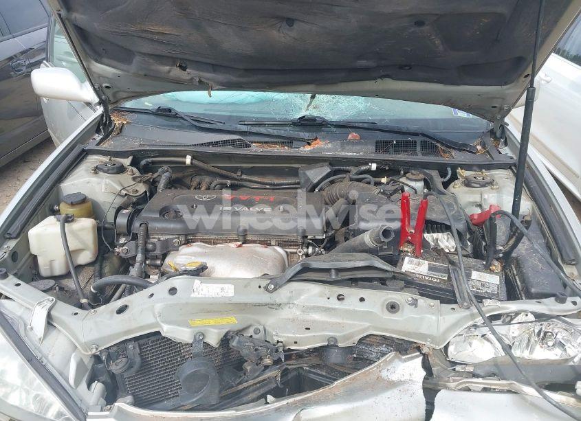 Photo 10 of 2003 Toyota Camry LE (VIN 4T1BE32KX3U144402)