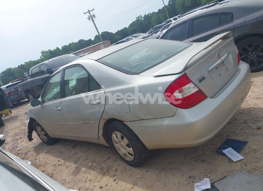 Photo 13 of 2003 Toyota Camry LE (VIN 4T1BE32KX3U144402)