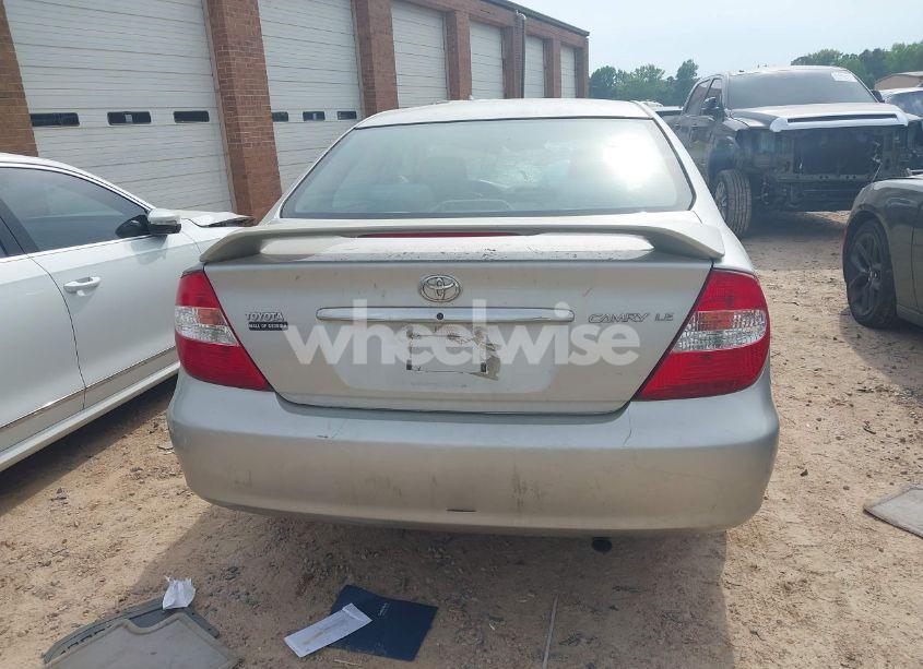 Photo 15 of 2003 Toyota Camry LE (VIN 4T1BE32KX3U144402)
