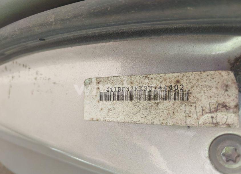 Photo 9 of 2003 Toyota Camry LE (VIN 4T1BE32KX3U144402)