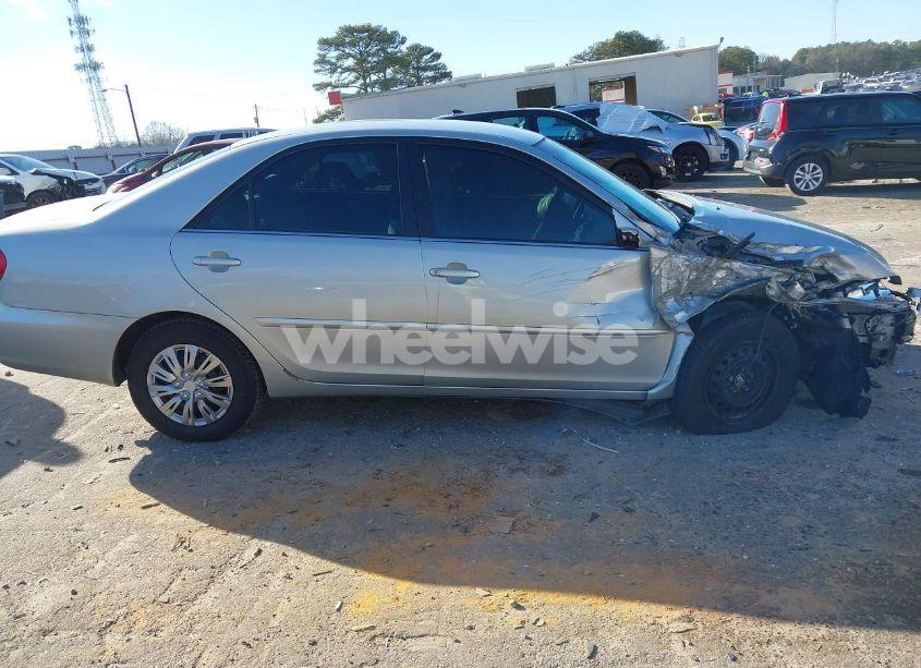 Photo 13 of 2003 Toyota Camry LE (VIN 4T1BE32KX3U181403)