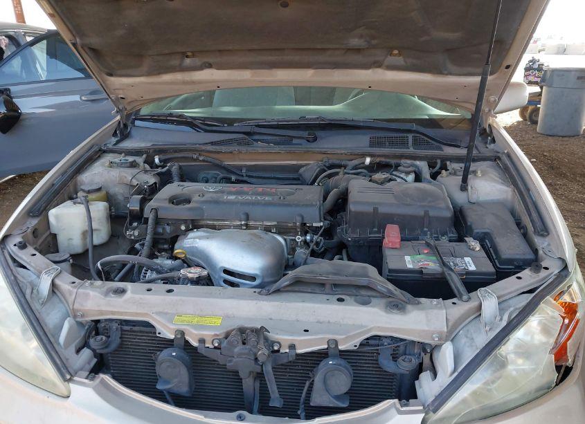 Photo 10 of 2003 Toyota Camry LE (VIN 4T1BE32KX3U240210)