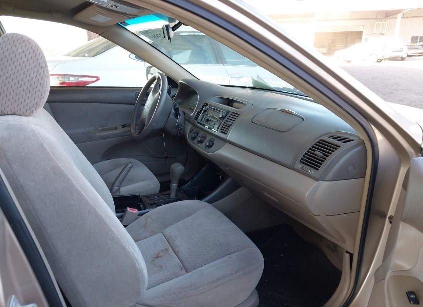 Photo 5 of 2003 Toyota Camry LE (VIN 4T1BE32KX3U240210)