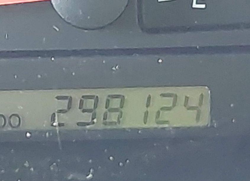 Photo 15 of 2003 Toyota Camry LE (VIN 4T1BE32KX3U255273)