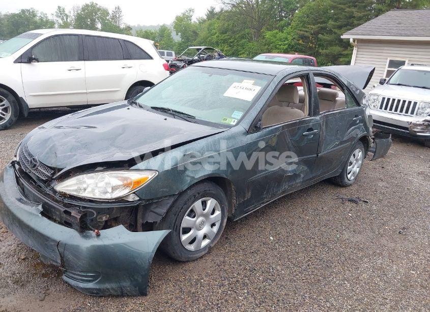 Photo 2 of 2003 Toyota Camry LE/SE/XLE (VIN 4T1BE32KX3U652580)
