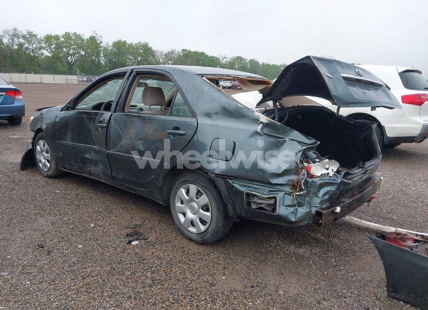 Photo 3 of 2003 Toyota Camry LE/SE/XLE (VIN 4T1BE32KX3U652580)