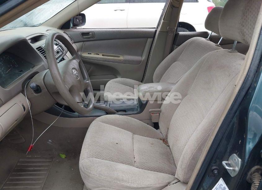 Photo 5 of 2003 Toyota Camry LE/SE/XLE (VIN 4T1BE32KX3U652580)