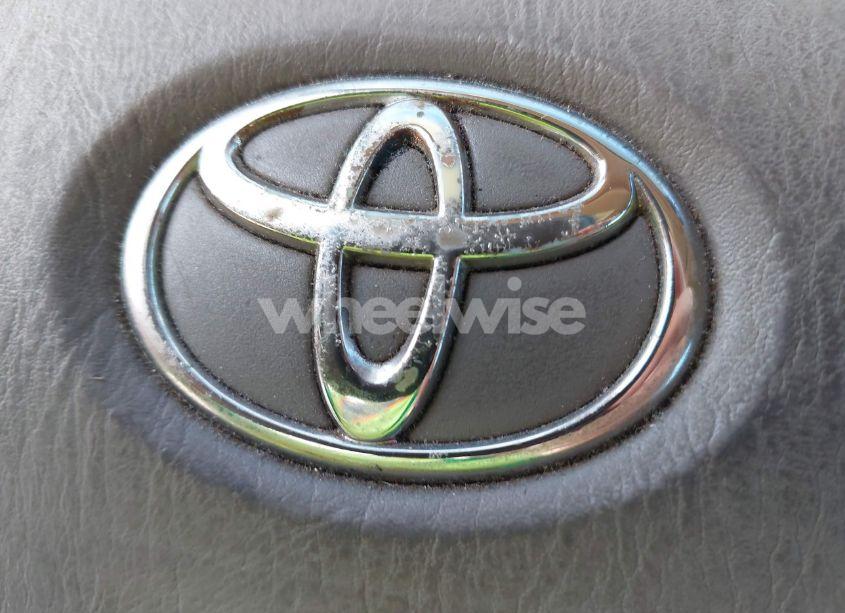 Photo 12 of 2003 Toyota Camry LE (VIN 4T1BE32KX3U681903)