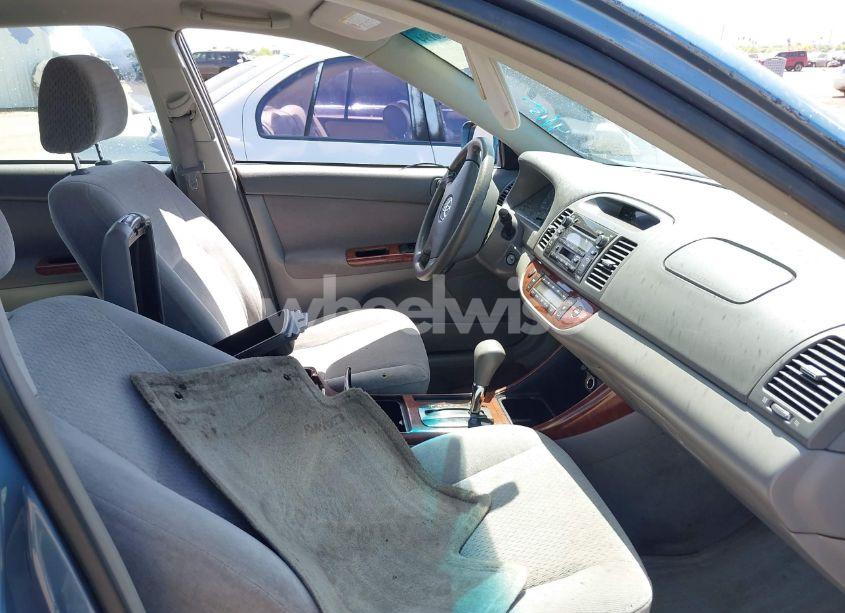 Photo 5 of 2003 Toyota Camry XLE (VIN 4T1BE32KX3U682520)