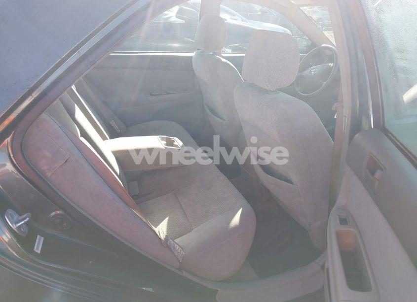 Photo 8 of 2003 Toyota Camry LE/XLE/SE (VIN 4T1BE32KX3U689421)