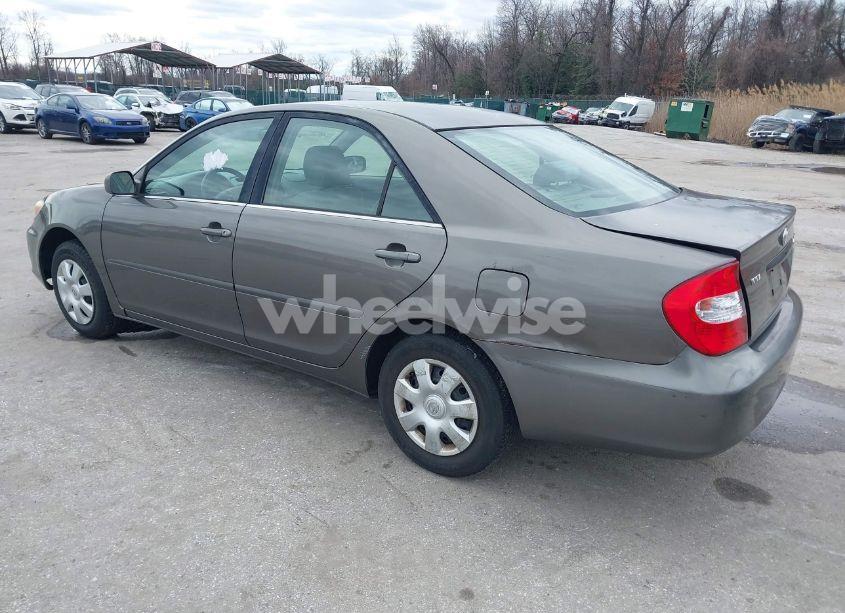 Photo 3 of 2003 Toyota Camry LE (VIN 4T1BE32KX3U691699)