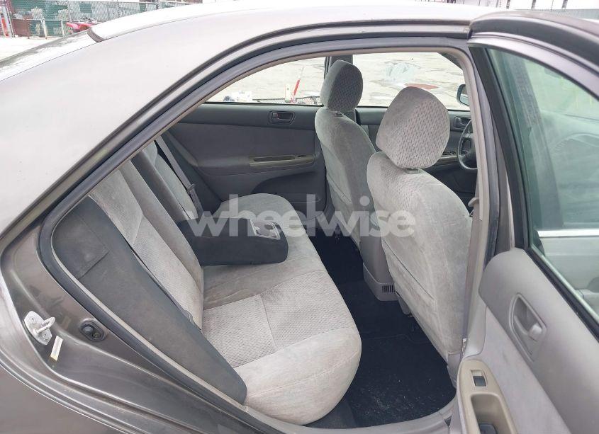 Photo 8 of 2003 Toyota Camry LE (VIN 4T1BE32KX3U691699)