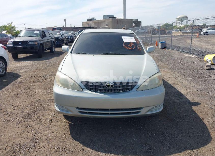 Photo 12 of 2003 Toyota Camry LE (VIN 4T1BE32KX3U746670)