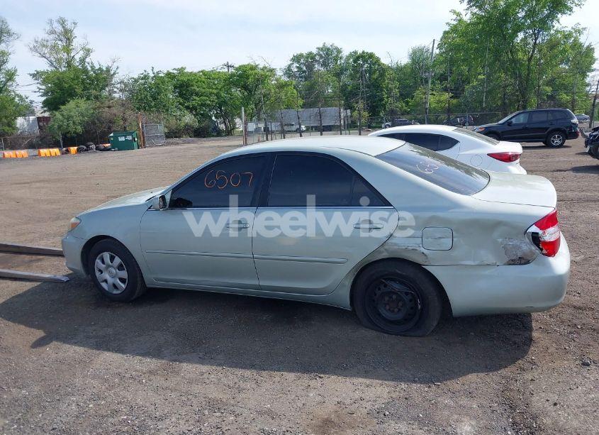 Photo 14 of 2003 Toyota Camry LE (VIN 4T1BE32KX3U746670)