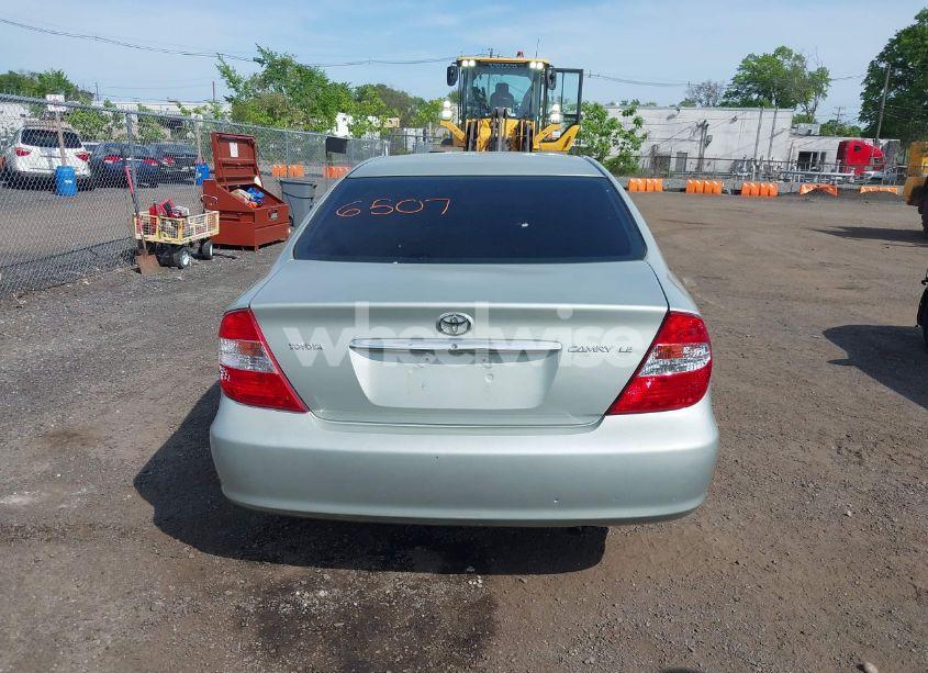 Photo 16 of 2003 Toyota Camry LE (VIN 4T1BE32KX3U746670)