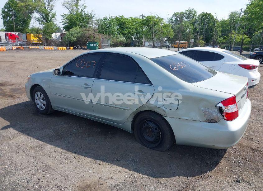 Photo 6 of 2003 Toyota Camry LE (VIN 4T1BE32KX3U746670)