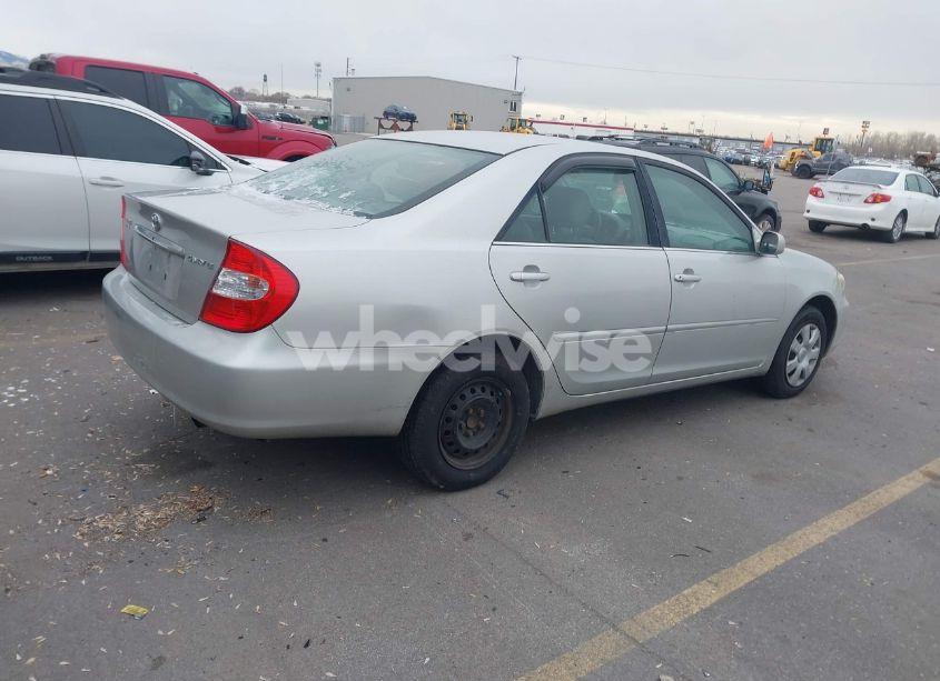 Photo 4 of 2003 Toyota Camry LE (VIN 4T1BE32KX3U774470)