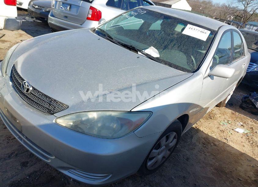 Photo 2 of 2003 Toyota Camry LE (VIN 4T1BE32KX3U775327)