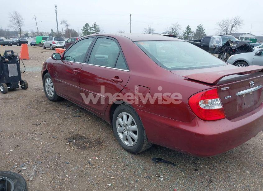 Photo 3 of 2004 Toyota Camry XLE (VIN 4T1BE32KX4U287495)
