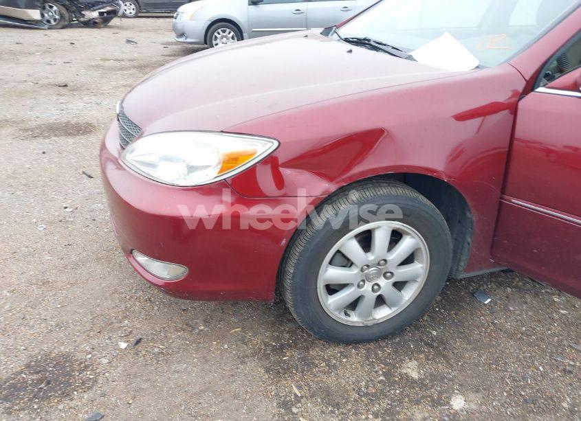 Photo 6 of 2004 Toyota Camry XLE (VIN 4T1BE32KX4U287495)