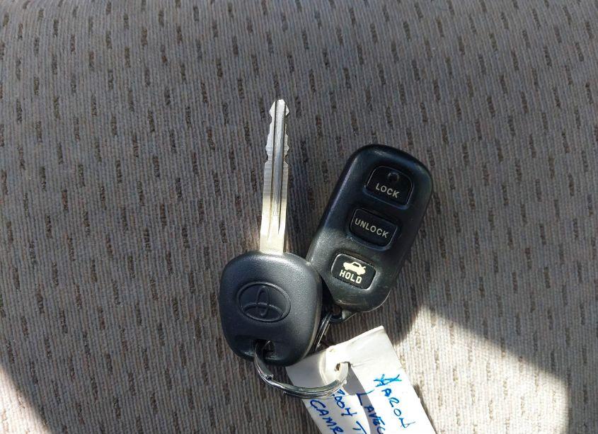 Photo 11 of 2004 Toyota Camry LE (VIN 4T1BE32KX4U290011)