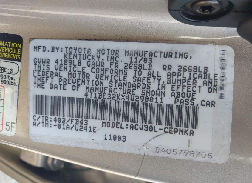 Photo 9 of 2004 Toyota Camry LE (VIN 4T1BE32KX4U290011)