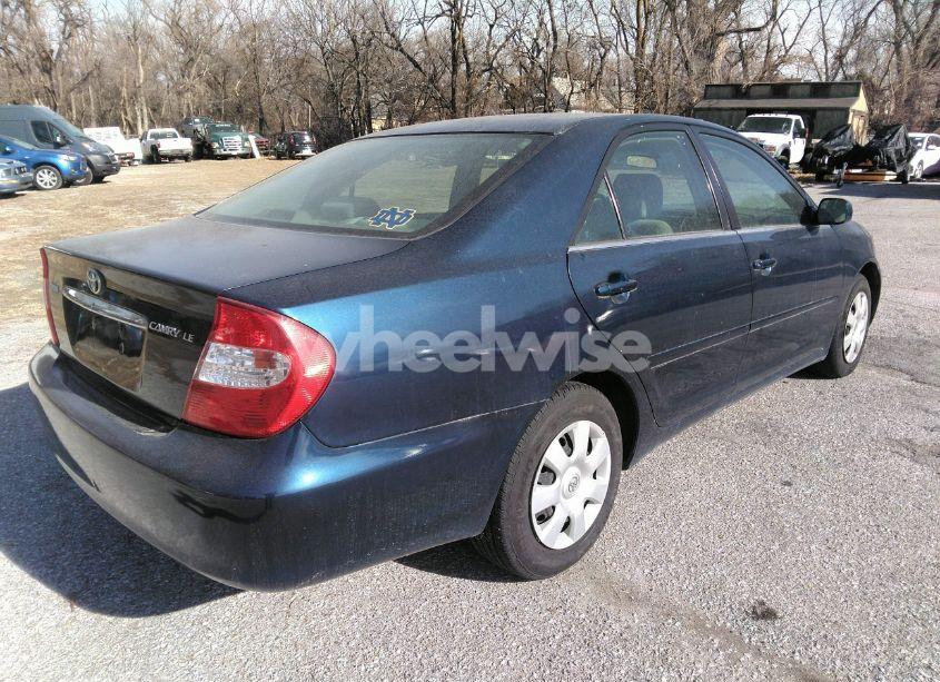 Photo 4 of 2004 Toyota Camry LE/XLE/SE (VIN 4T1BE32KX4U301962)