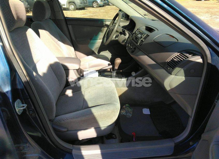 Photo 5 of 2004 Toyota Camry LE/XLE/SE (VIN 4T1BE32KX4U301962)