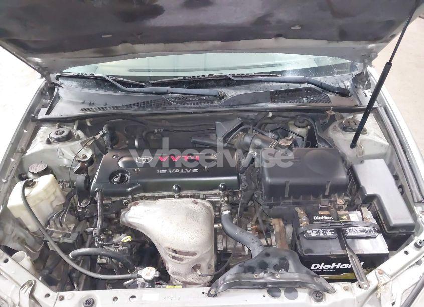 Photo 10 of 2004 Toyota Camry LE (VIN 4T1BE32KX4U302531)