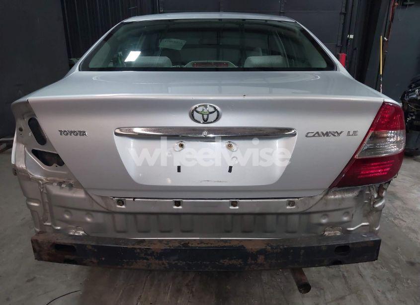 Photo 17 of 2004 Toyota Camry LE (VIN 4T1BE32KX4U302531)